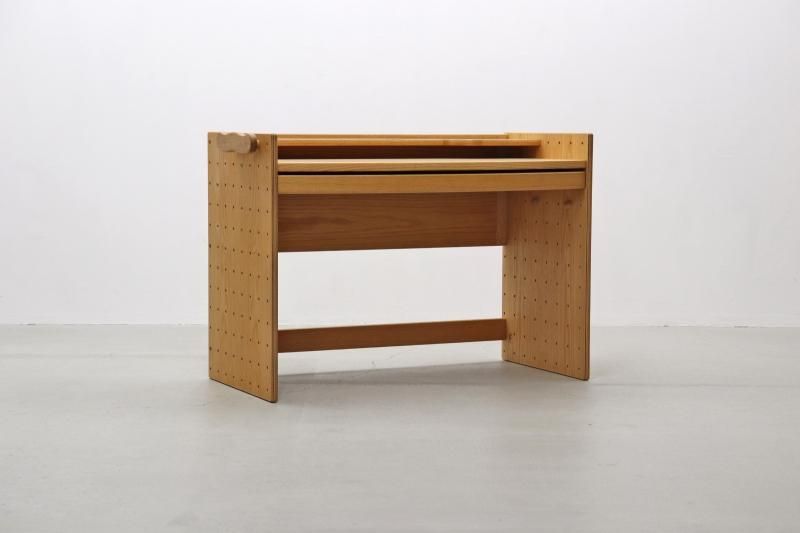 フォルミオ パソコンデスク 学習机 自分の机だからやる気が育つ リビングに置きたい「フォルミオ