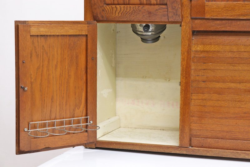 U.S. ヴィンテージ オーク材 キャビネット 食器棚 琺瑯 カップボード キッチン 収納 アンティーク