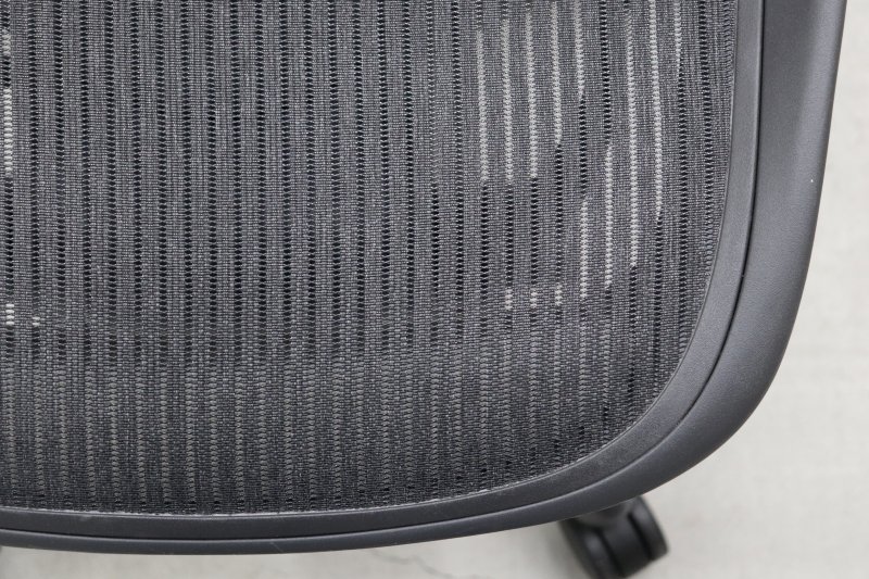 沼津店】 Herman Miller Aeron Chair ハーマンミラー アーロンチェア ライト Bサイズ ポスチャーフィット アームレス