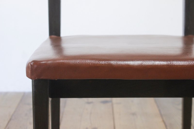 レトロ ダイニングチェア 椅子 ヴィンテージ 無垢材 古家具 鋲 1脚