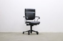 giroflex ジロフレックス 33 本革 キャスターチェア オフィスチェア 椅子 昇降 モダン レザー 黒 ブラック 