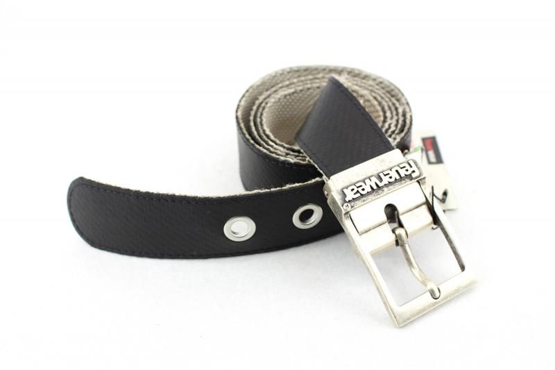 ٥ Bob (Black A)