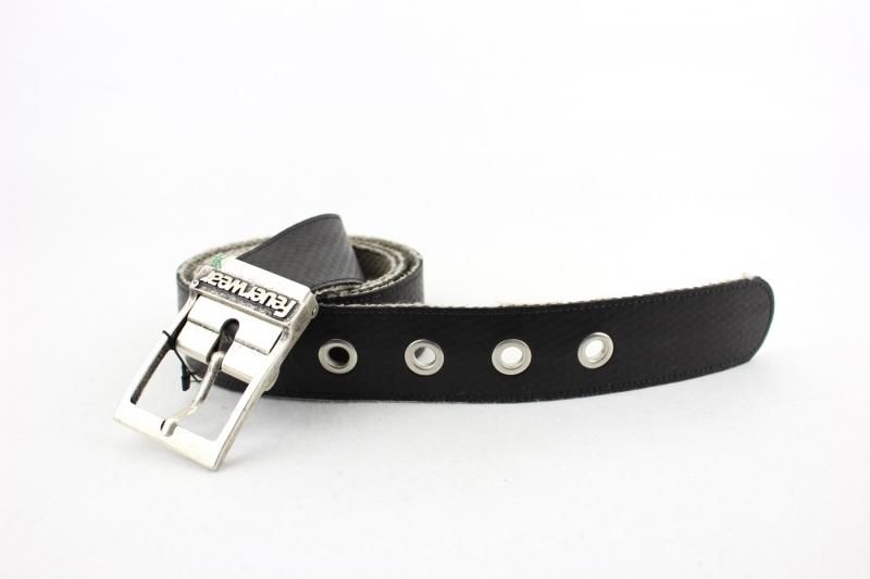 ٥ Bob (Black B)