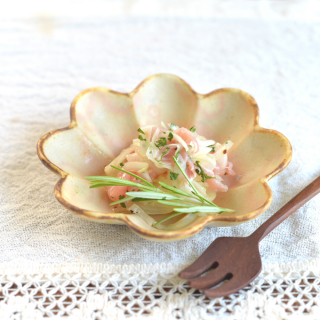粉福花の小皿