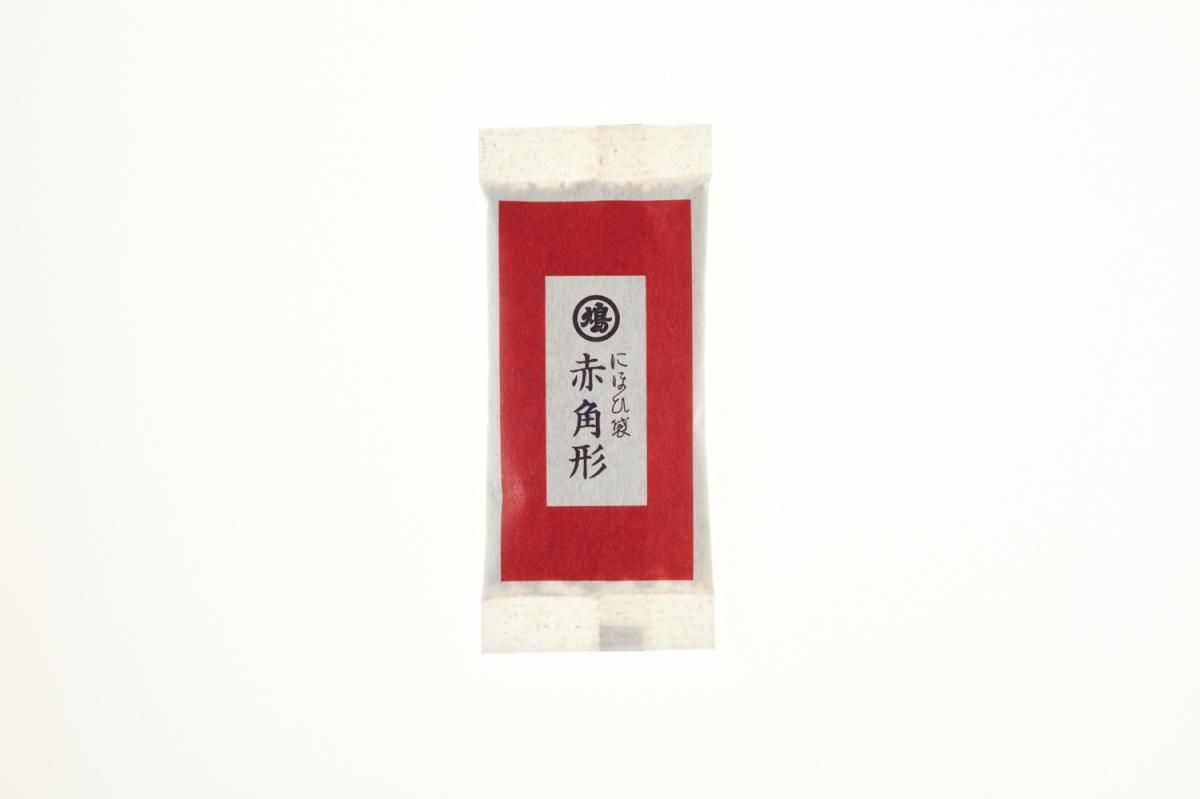 鳩居堂　六国五味 匂袋 赤角形（小袋） - 【公式】鳩居堂オンラインショップ