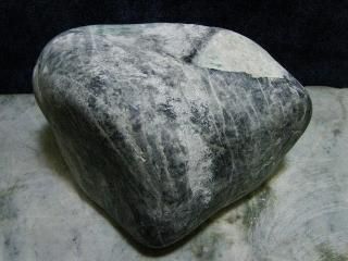 日本翡翠 原石 - ザ・ストーンズバザール