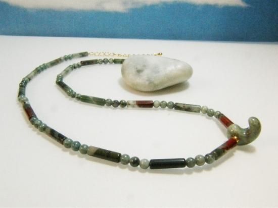 モスアゲート スフィア ジオード有り 直径 68.4mm ジオード