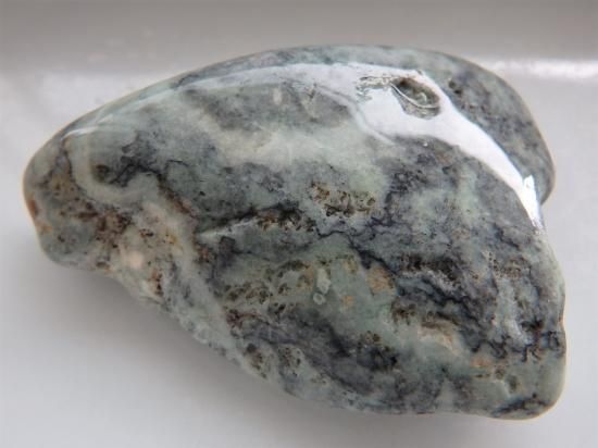 天然石　古代の青翡翠　原石　A111 天然石 古代の青翡翠 原石 A111