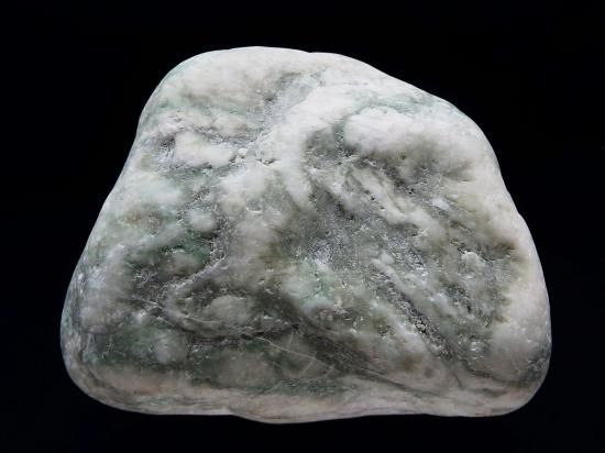翡翠 ヒスイ 原石 約1.4kg 楽天市場】糸魚川翡翠 原石 4,300g ひすい ジェダイト ヒスイ