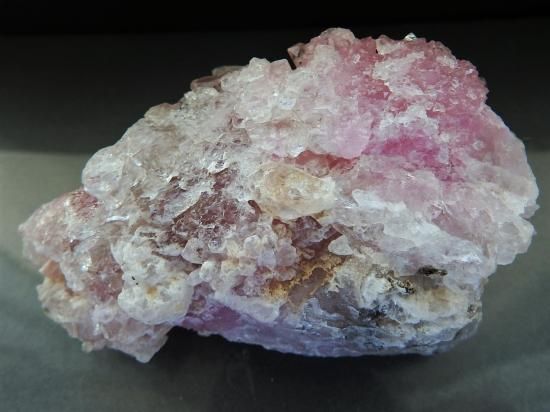 クラスター　ローズクオーツ　水晶 ローズクォーツ水晶クラスター、天然石ビーズのアートクリスタル