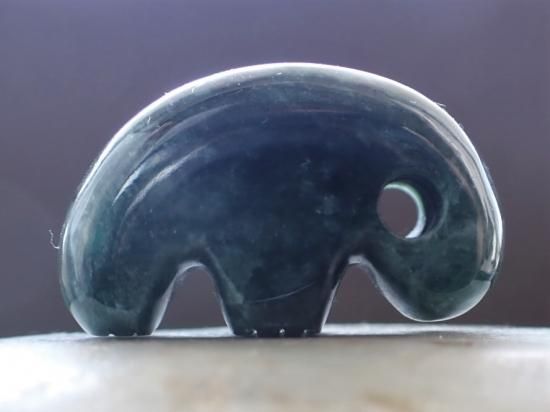 日本翡翠獣型勾玉・1（濃緑）30mm ,000 - ザ・ストーンズ