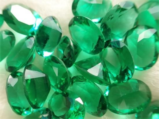 ★真作保証★定価180万円★エルテ ★エメラルドナイト コロンビア産パイライトインエメラルド 7.836ctルース