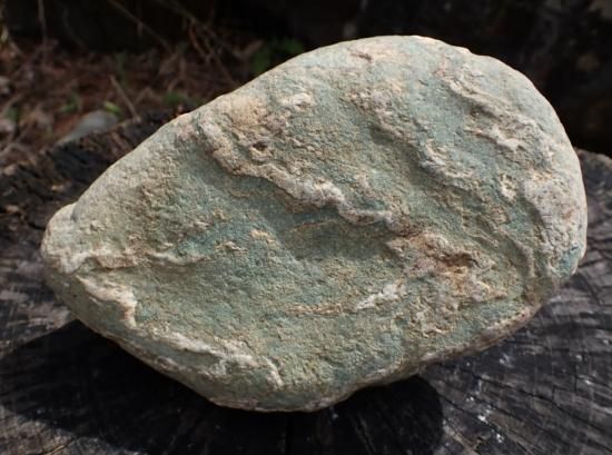 神居古潭石、緑泥石、茅舎石、 緋山酔恭「山水石美術館」 全国の水石・美石を紹介 神居古潭石