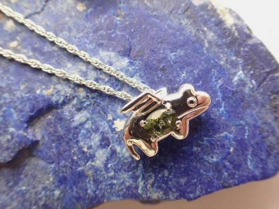 【本物保証ソーティング•SVチェーン付】希少❣️4.1gモルダバイトペンダント 本物保証ソーティング•SVチェーン付】希少❣️4.1gモルダバイト