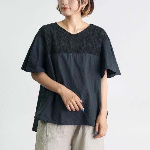 刺繍フリルスリーブTシャツ/ブラック/三河織物
