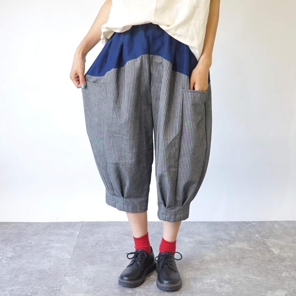 UZUiRO/ウズイロ　ちょうちんパンツ/グレー/三河木綿刺し子織り　藍染め　F UZUiRO/ウズイロ ちょうちんパンツ/グレー/三河木綿刺し子織り 藍染め