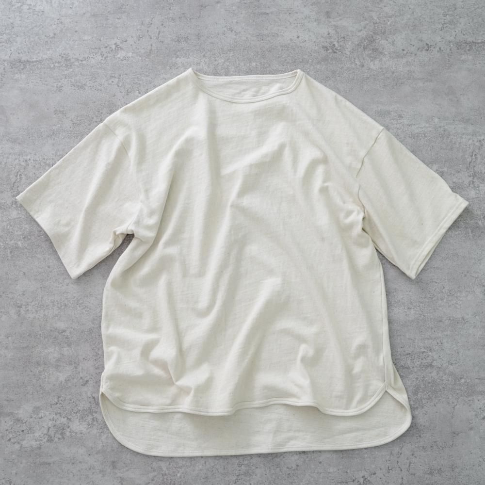 メンズスリットTシャツ|生成り|愛知県産スラブニット - UZUiRO