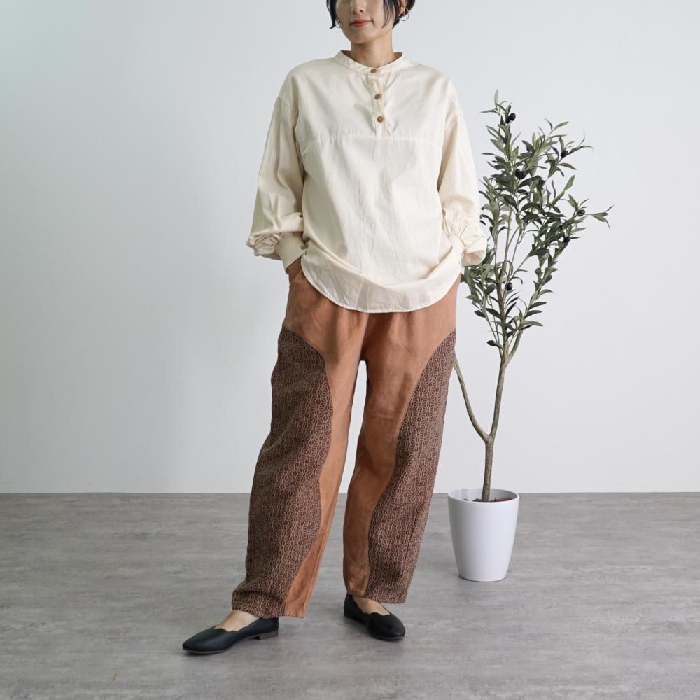 カーブパンツ