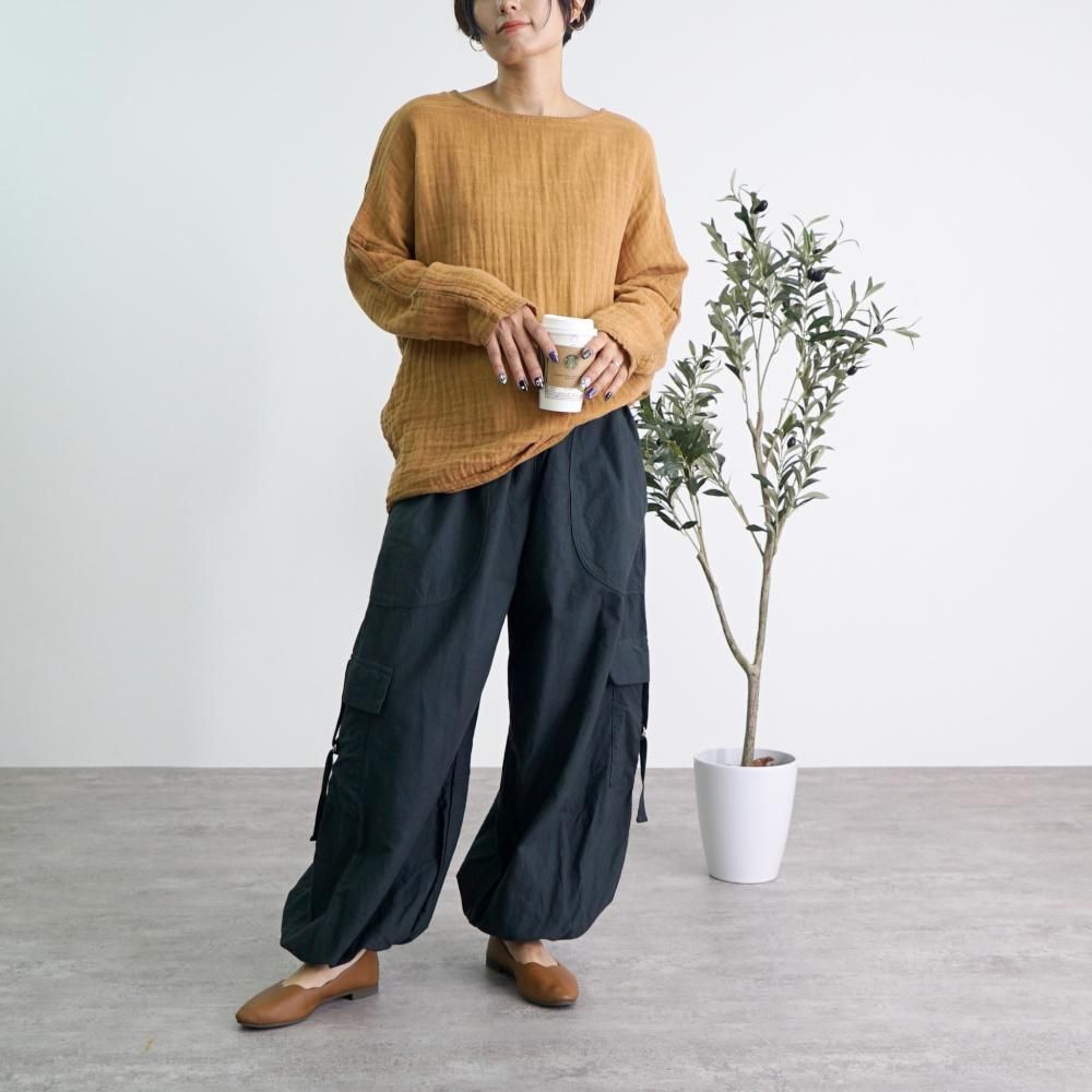 パラシュートパンツ