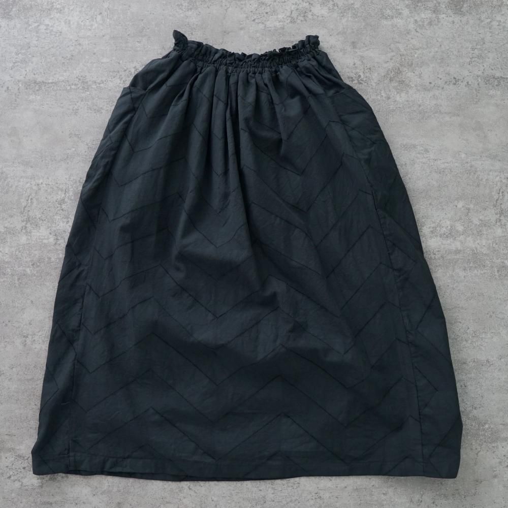 LADIES' BACK FRILL SKIRT［BLACK］ | VATOMCE | 1PIU1UGUALE3正規店