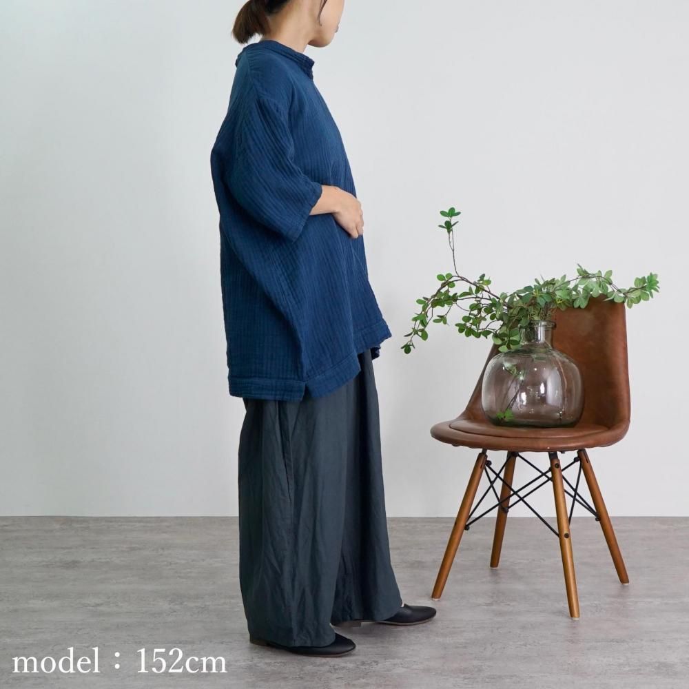 大きめ✨45R XL 超ガーゼ VネックTシャツ 綿100% 青 ユニセックス キーネックガーゼTシャツ|ブルー - UZUiRO(ウズイロ) / 公式