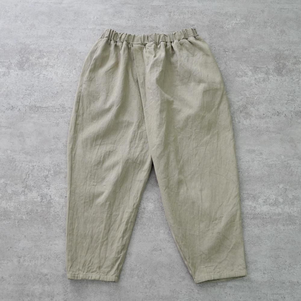 ペグトップタックパンツ | ヘリンボーンカーキ - UZUiRO