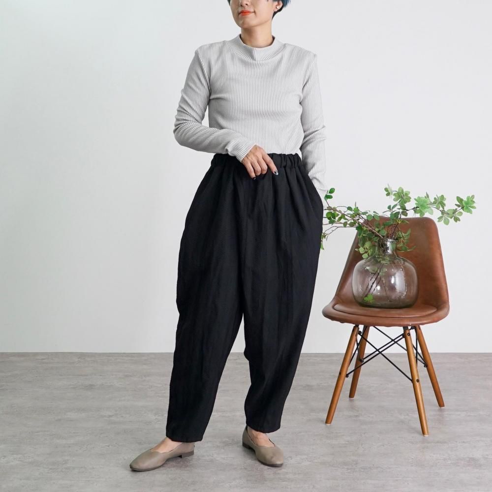 ペグトップタックパンツ | 黒ストライプ - UZUiRO(ウズイロ) / 公式