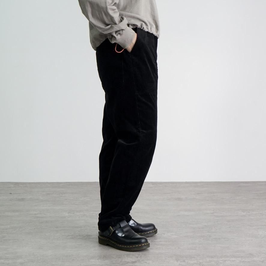 ブラック コーデュロイ サルエルパンツ コーデュロイスッキリサルエルパンツ | ブラック - UZUiRO(ウズイロ