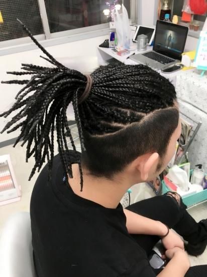 メンズのツーブロックブレイズ Hair Design El Black 池袋 エルブラック コーンロウブレイズの専門店