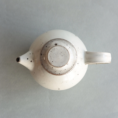 林さとみ　粉引　急須　ポット 林さとみ 粉引 急須 ポット - メルカリ