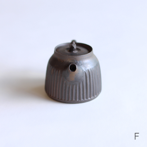 大江憲一さん　茶壺 うつわの店 IZUMO [utsuwa] online shop｜大江憲一 鉄釉茶壺・F