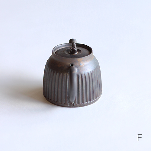 うつわの店 IZUMO [utsuwa] online shop｜大江憲一 鉄釉茶壺・F