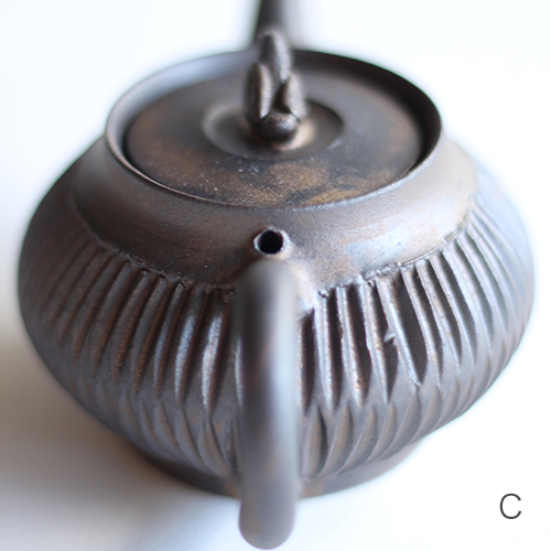 うつわの店 IZUMO [utsuwa] online shop｜大江憲一 鉄釉茶壺・C