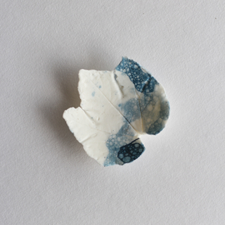 SR38 紫蓮作 leaf豆皿(小)・泡沫・B