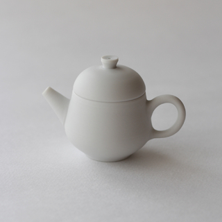 谷鳳作　白磁 煎茶器　宝瓶　湯冷まし　煎茶碗　　陽刻牡丹文　茶器　煎茶器 煎茶用 宝瓶 湯冷まし 茶碗5個セット 白磁 美濃焼の通販は【茶器