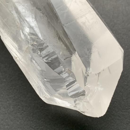 ゲートウェイ付き　マスタークリスタル　水晶原石 Amazon.co.jp: ゲートウェイ付き マスタークリスタル 水晶原石 W