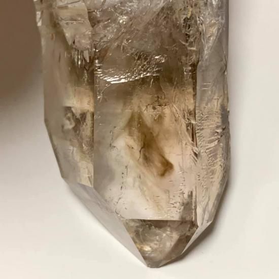 珍品！酸化鉄の被膜により黄色い巨大フェンスタークォーツ 珍品！酸化鉄の被膜により黄色い巨大フェンスタークォーツ