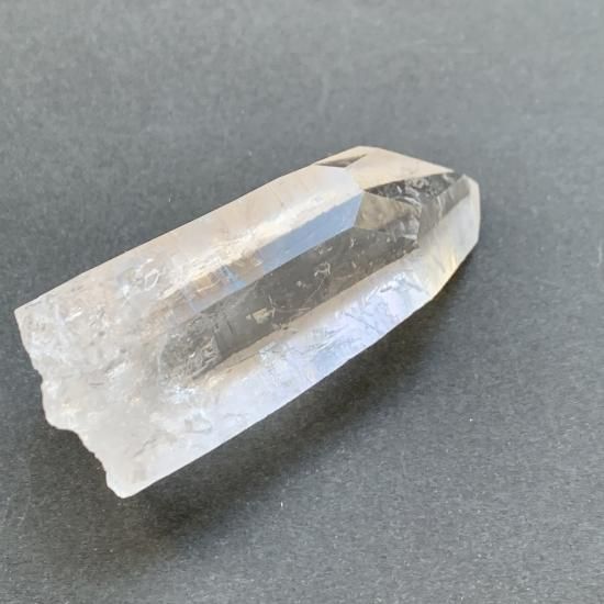 レムリアンシード　六角柱 レムリアンシード 水晶 六角柱 ポイント 一部面残し 研磨磨き 40