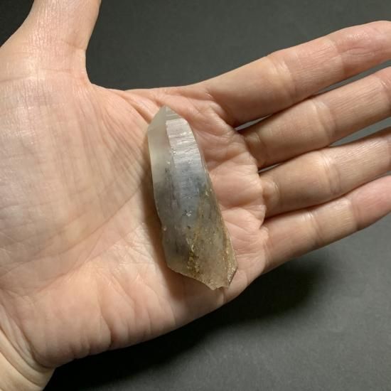 大分県豊後尾平鉱山産まりも水晶 ファントム 6cm - feel