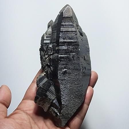 ブラッククローライトBlack Chlorite - Himalayan Gems, Nepal