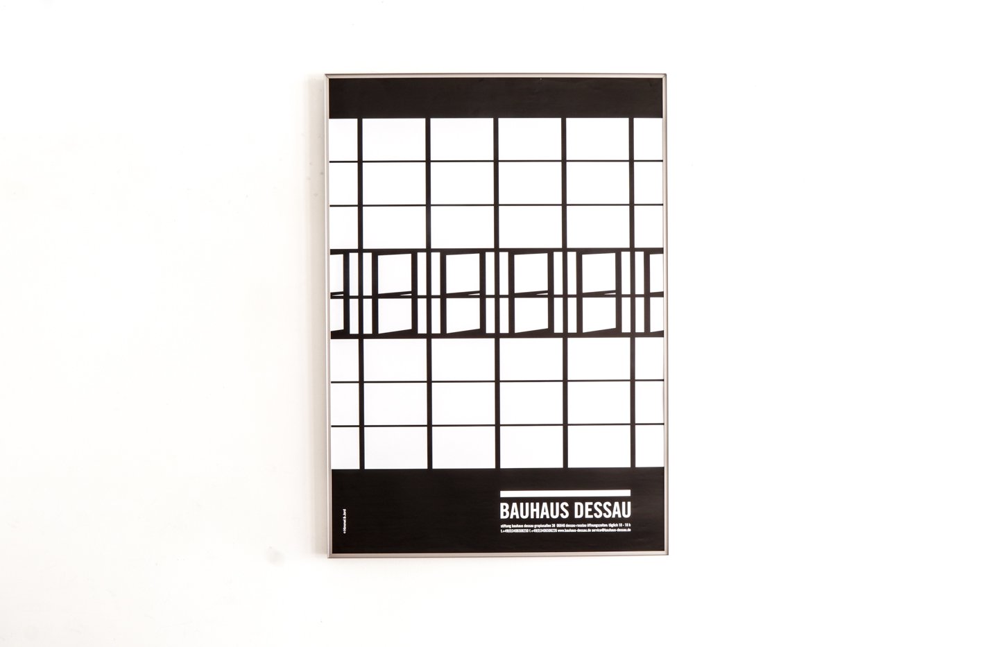 Bauhaus Dessau Window Front - バウハウス ポスター - 輸入ポスター