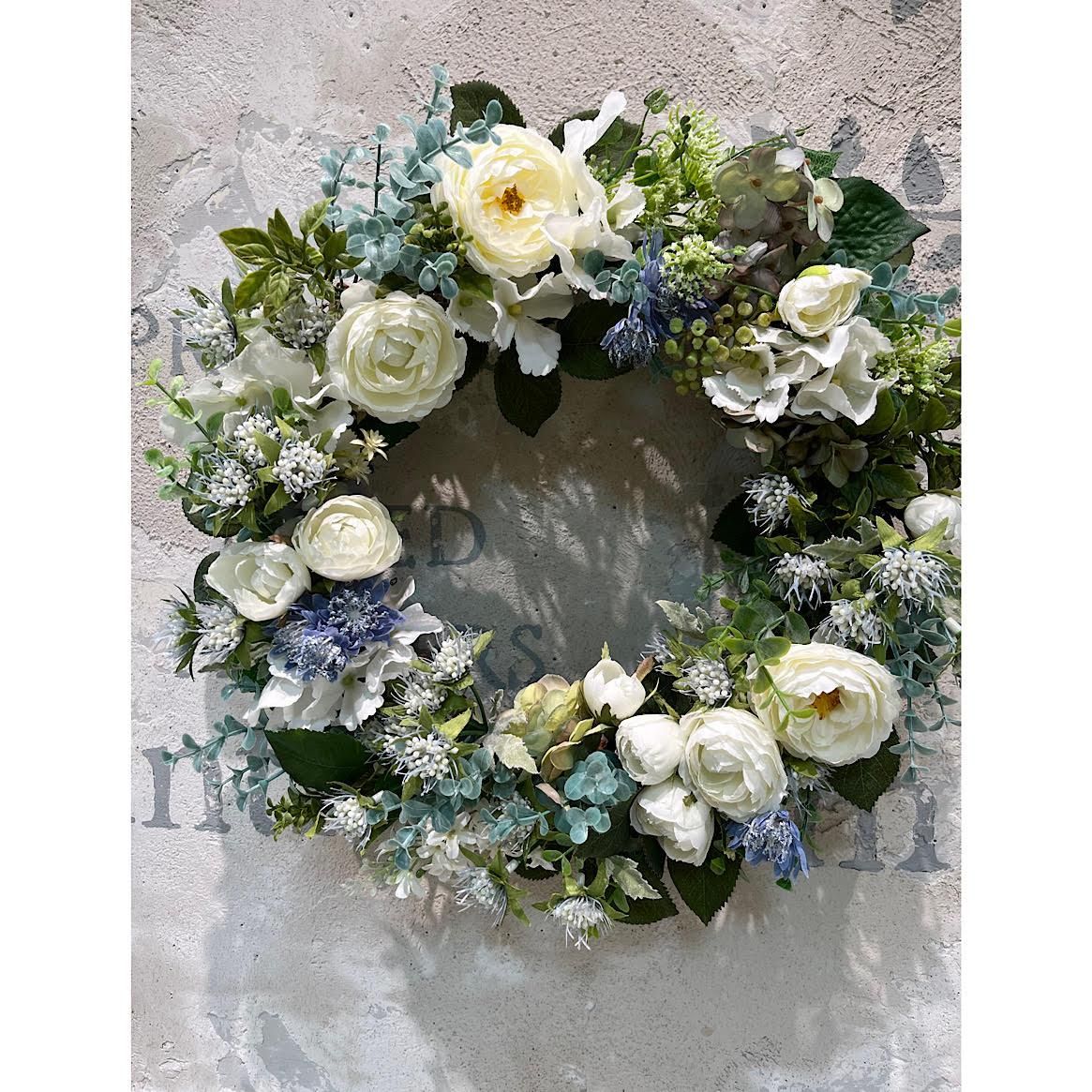 プリザーブドフラワーリース［ブルーホワイト］ ライトブルー