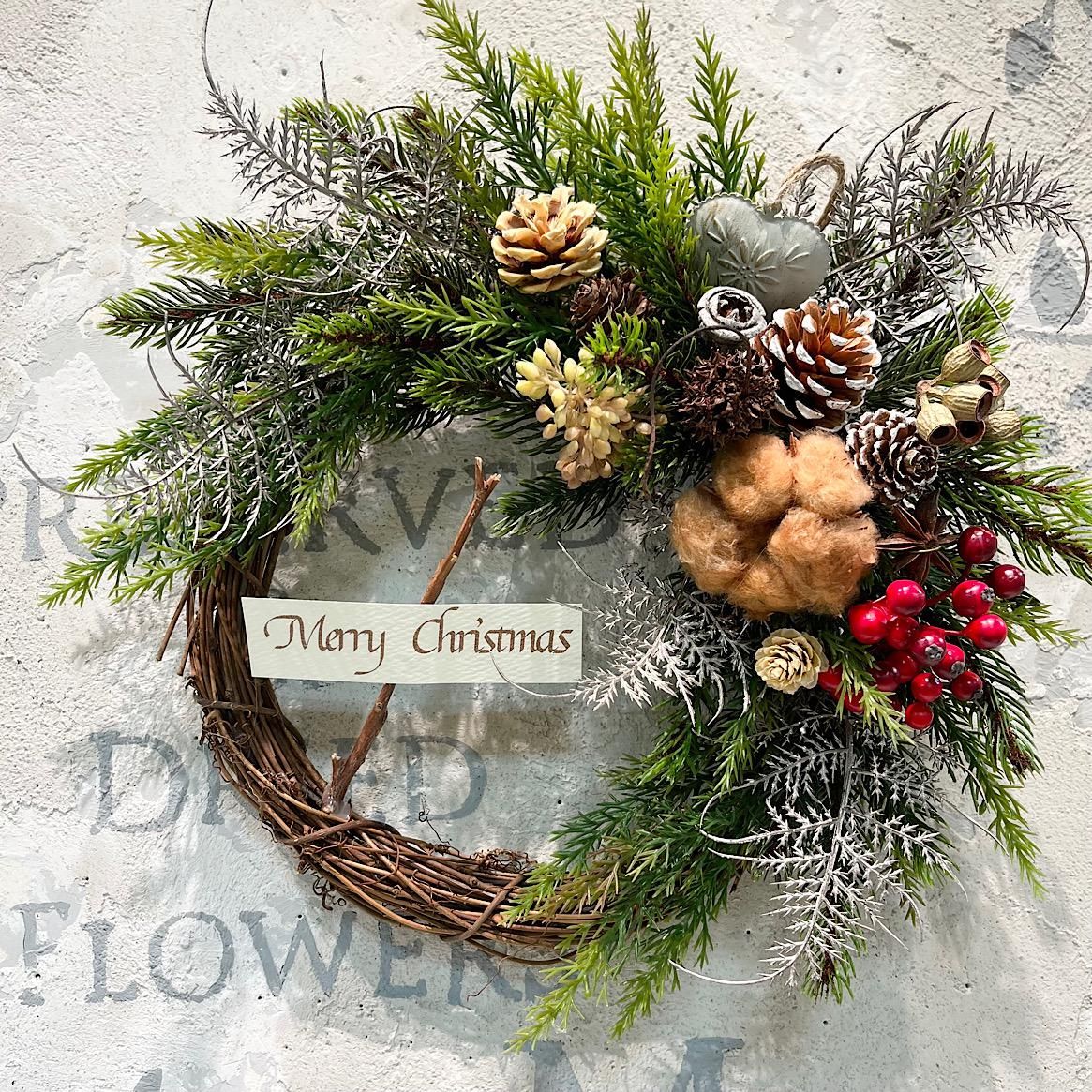 No15 5色のコットンと木の実のクリスマスリース　ホワイトクリスマスリース コットンと木の実のクリスマスリース - カントリーマム オンライン