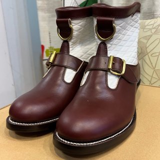 <img class='new_mark_img1' src='https://img.shop-pro.jp/img/new/icons6.gif' style='border:none;display:inline;margin:0px;padding:0px;width:auto;' />BILTBUCK Two Tone Roper Boots