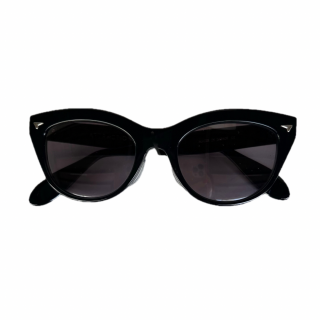 <img class='new_mark_img1' src='https://img.shop-pro.jp/img/new/icons59.gif' style='border:none;display:inline;margin:0px;padding:0px;width:auto;' />Eyewear Hep Cat -Black Frame  Black Lens-