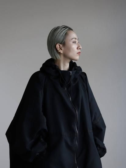 2020.01
![SOUMO | PARACHUTE HOODED COAT | hazy