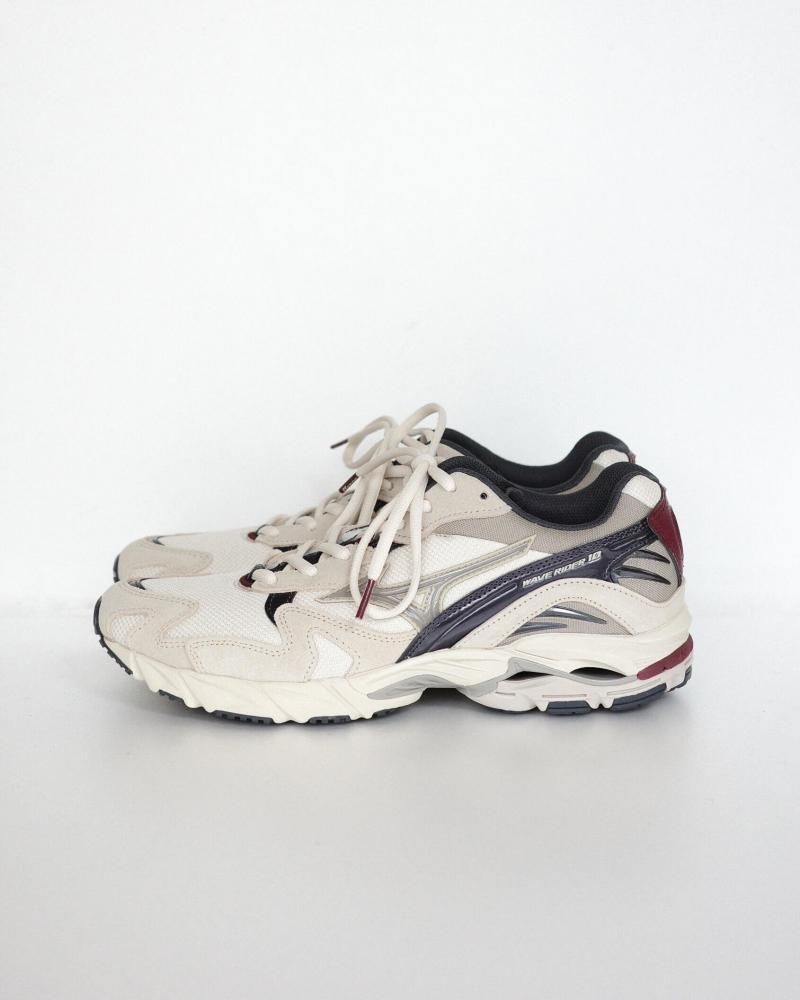 MIZUNO | WAVE RIDER 10 YOKAI CHOCHIN-OBAKE MIZUNO | WAVE RIDER 10 YOKAI CHOCHIN-OBAKE