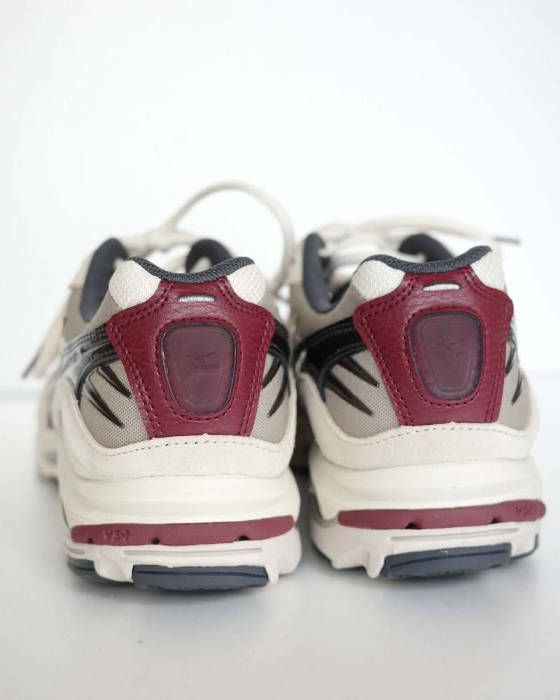 MIZUNO | WAVE RIDER 10 YOKAI CHOCHIN-OBAKE MIZUNO | WAVE RIDER 10 YOKAI CHOCHIN-OBAKE
