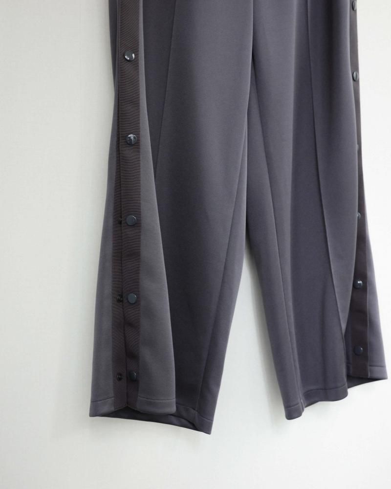 【新品未使用】DIGAWEL Tearaway pants グレー サイズ2 新品未使用】DIGAWEL Tearaway pants グレー サイズ2 - メルカリ