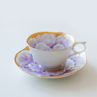 文山窯 牡丹（紫） −輪花− カップ＆ソーサー　内柄（NP10048）